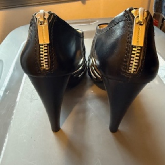 Michael Kors cages leather heels - Picture 6 of 11